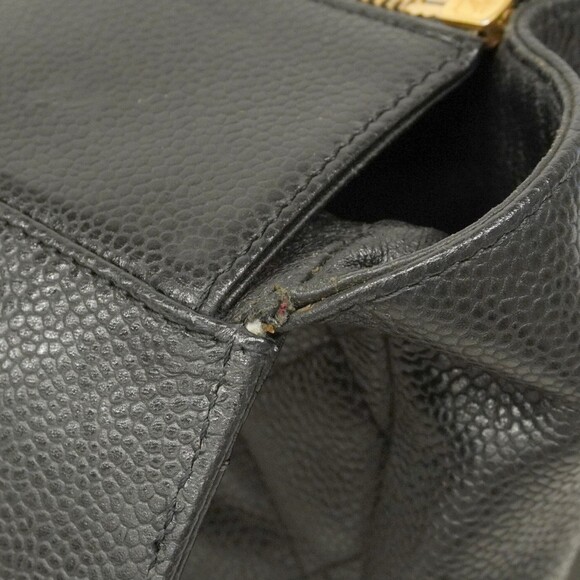 CHANEL Black Caviar Leather Shoulder Bag - Picture 7 of 16